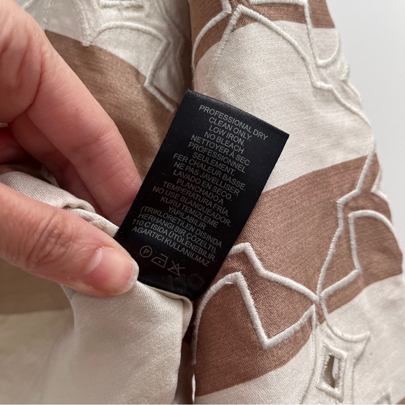 Tibi 100% silk striped embroidered top XS button back blouse stripes embroidery - Picture 7 of 9